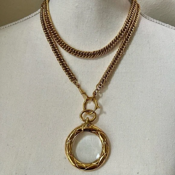 CHANEL Vintage Gold Magnifying CC Logo Pendant Necklace